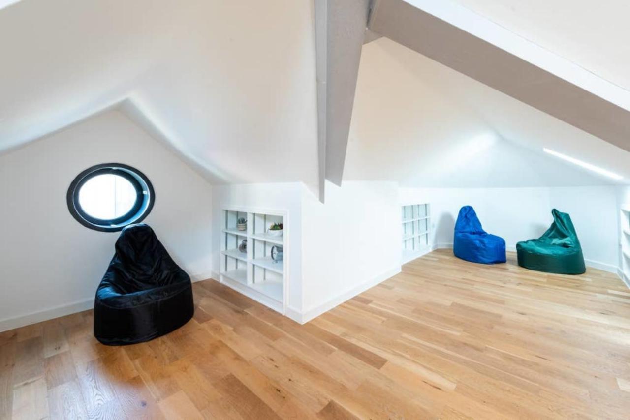 Bright And Big Apartment อักซ์บริดจ์ ภายนอก รูปภาพ